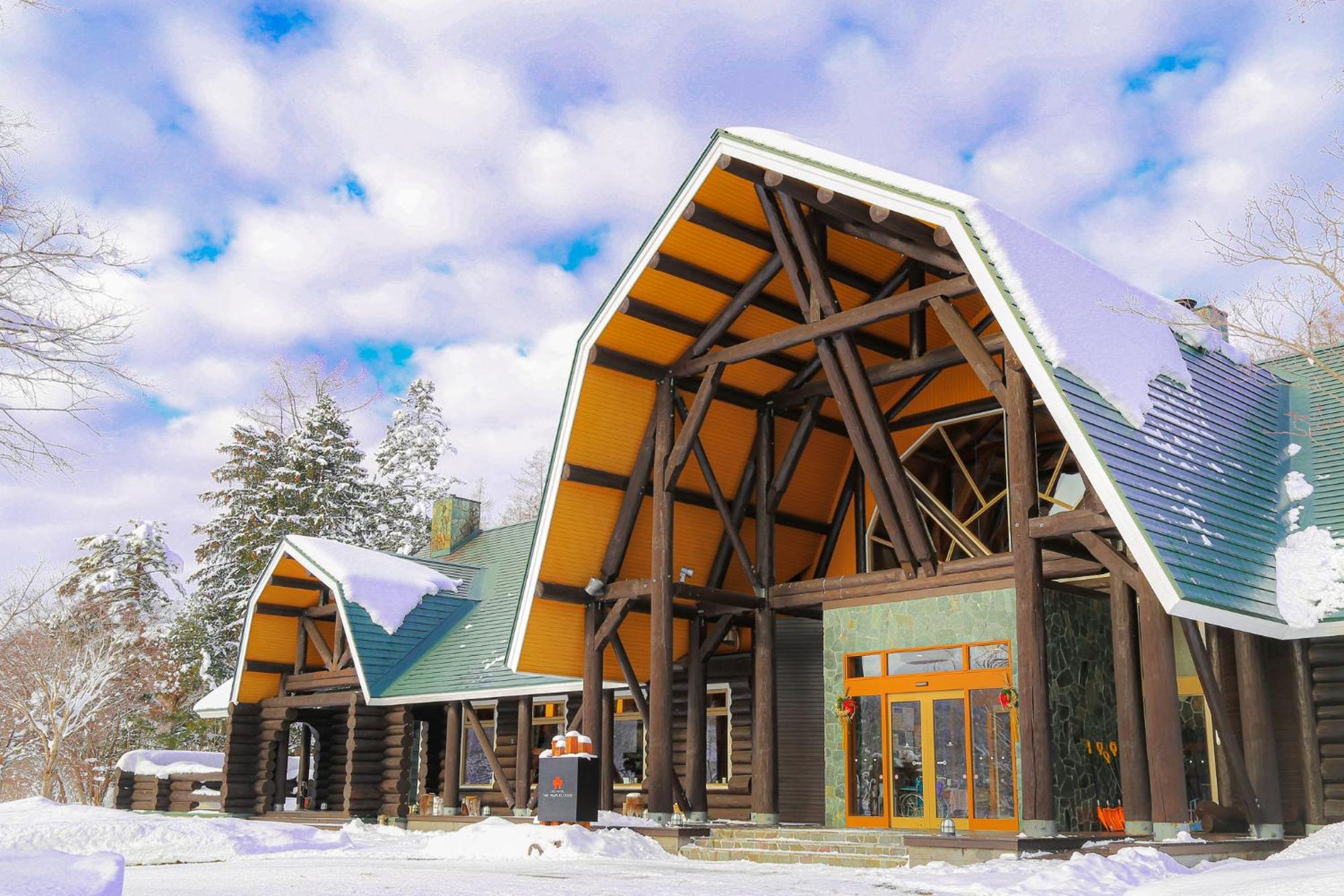 Log Hotel The Maple Lodge Iwamizawa Exterior photo